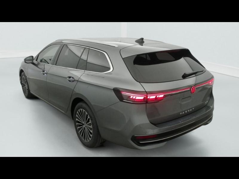 VOLKSWAGEN Passat SW