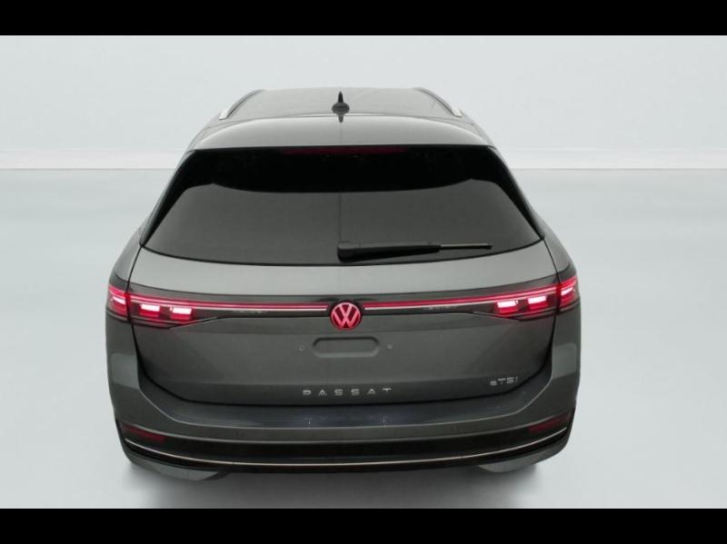 VOLKSWAGEN Passat SW