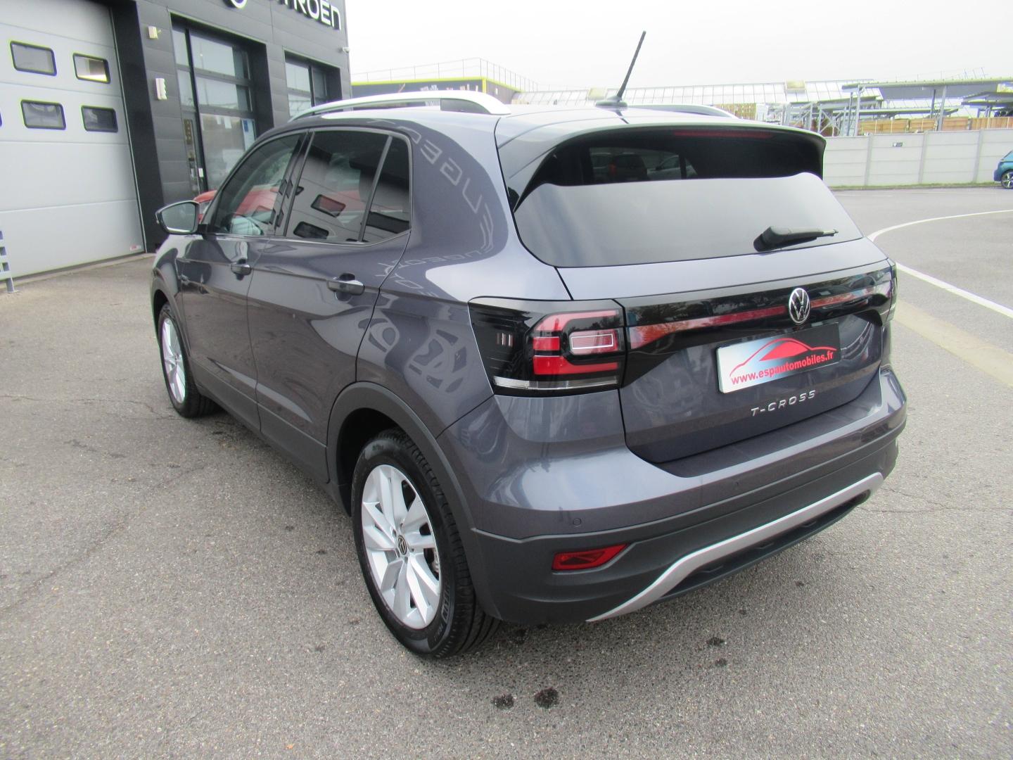 VOLKSWAGEN T-Cross