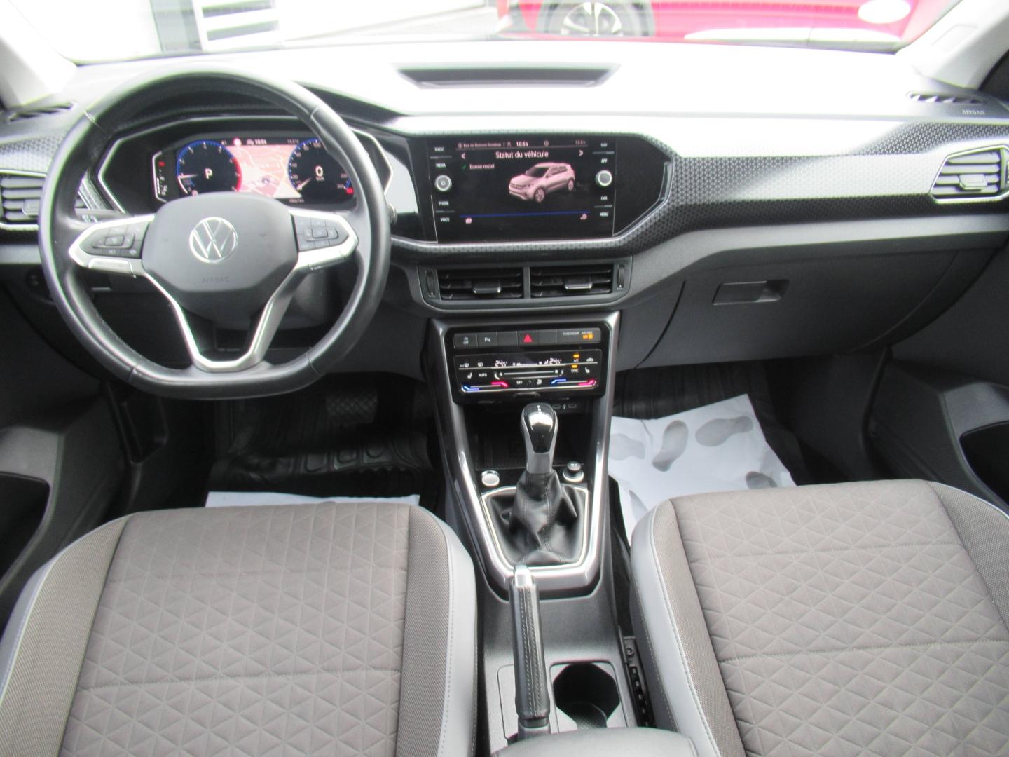 VOLKSWAGEN T-Cross
